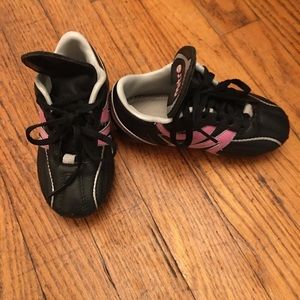 Girls Cleats - Toddler